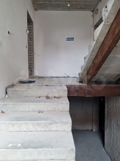 Дом 900 м² на участке 5,5 сот.