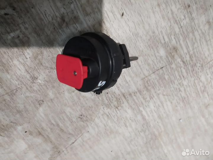 Активатор лючка бензобака Mercedes W208 CLK