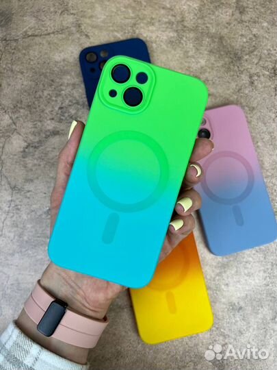 Чехлы на iPhone 13/14