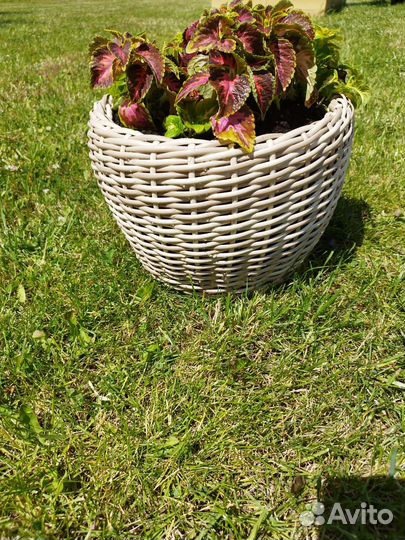 Кашпо для цветов уличное