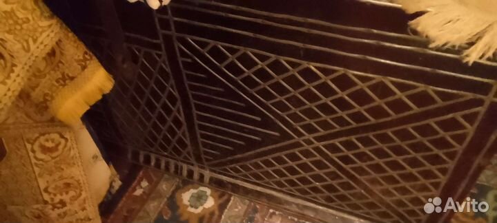 Сундук старинный