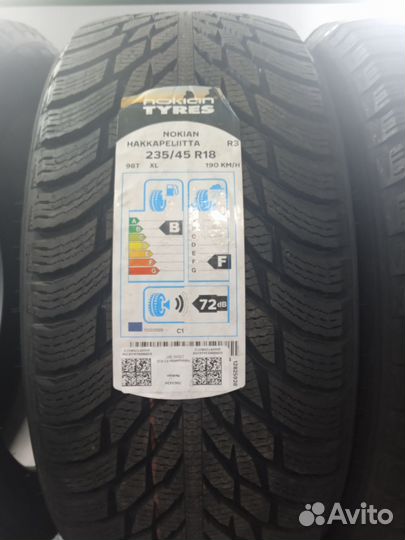 Nokian Tyres Hakkapeliitta R3 235/45 R18 98T
