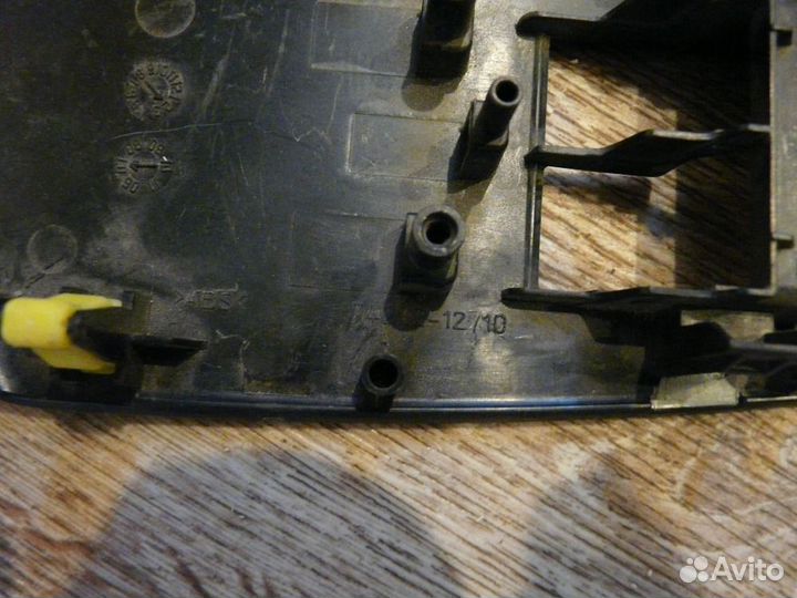 Накладка управления стеклопод Toyota Corolla 150