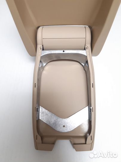 Подлокотник ауди а6 с7 (а7 4g)