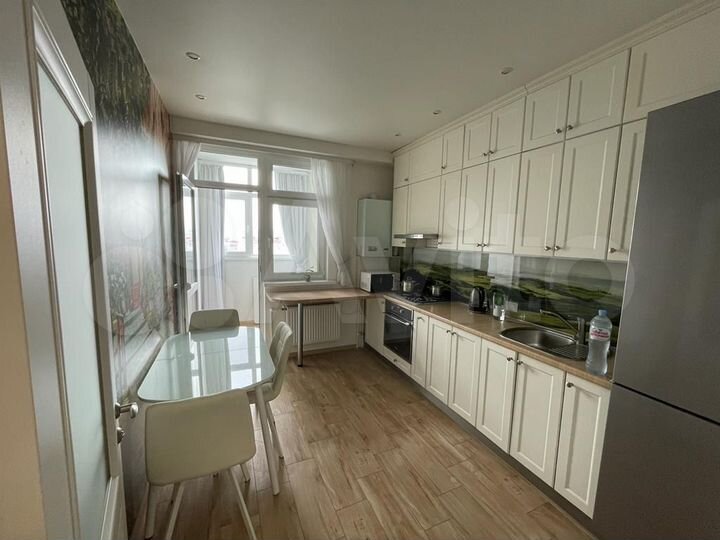 1-к. квартира, 40 м², 8/9 эт.