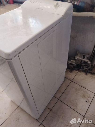 Стиральная машинка с верхней загрузкой