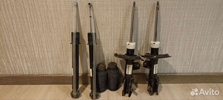 Стойки амортизатора Kia Riо 3 - Хëндай Солярис