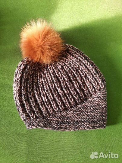 Шапка женская вязаная