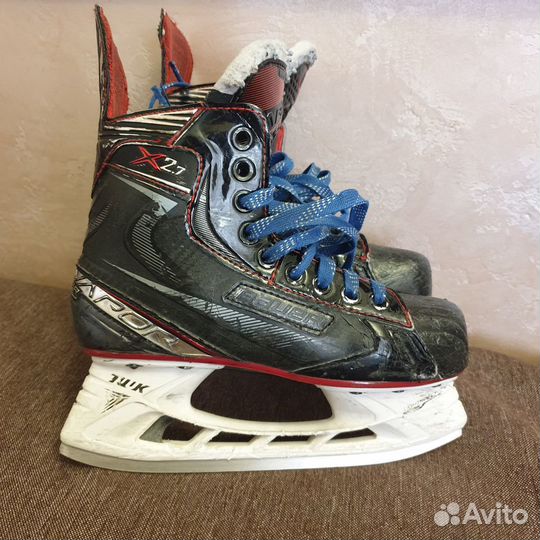 Хоккейные коньки bauer x2.7