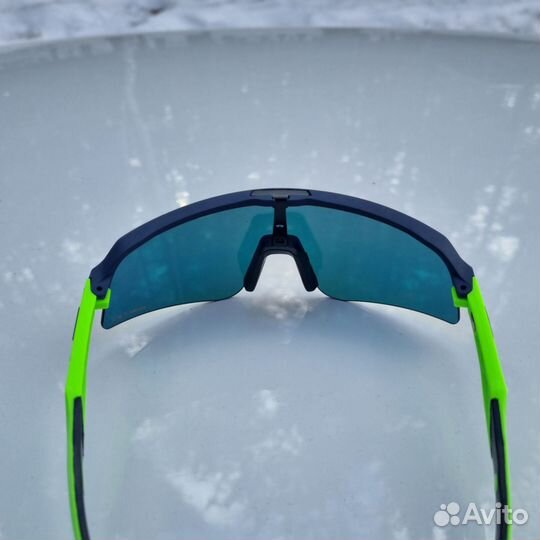 Горнолыжные очки oakley