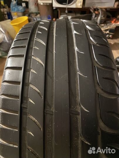 Kormoran Ultra High Performance 235/45 R18 98W