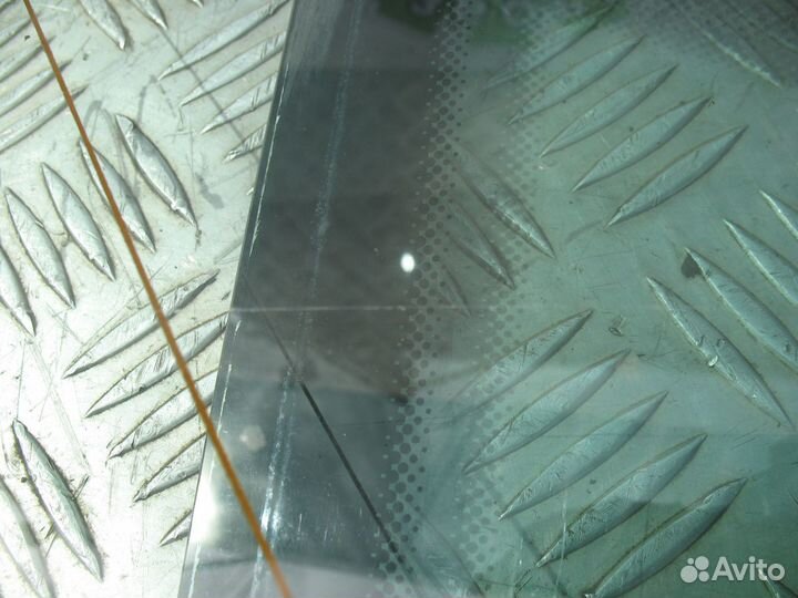 Стекло глухое Mercedes Benz W202 универсал