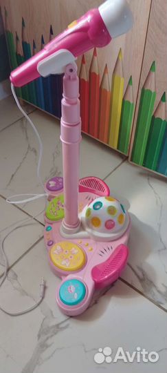 Детская гитара со стойкой и микрофоном