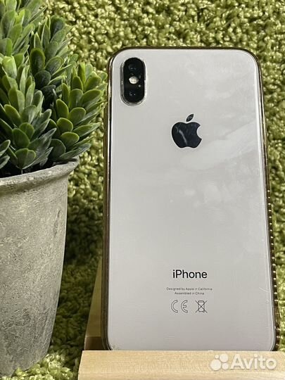 iPhone X, 64 ГБ