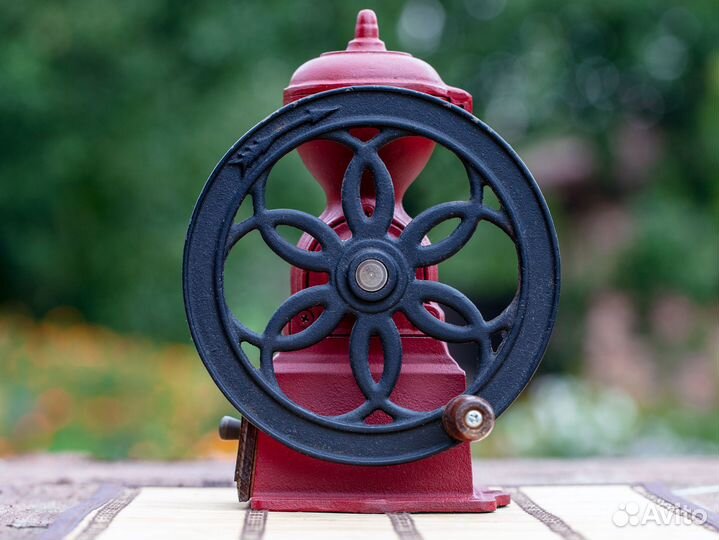 Японская жерновая кофемолка ручная 3.2кг, чугун