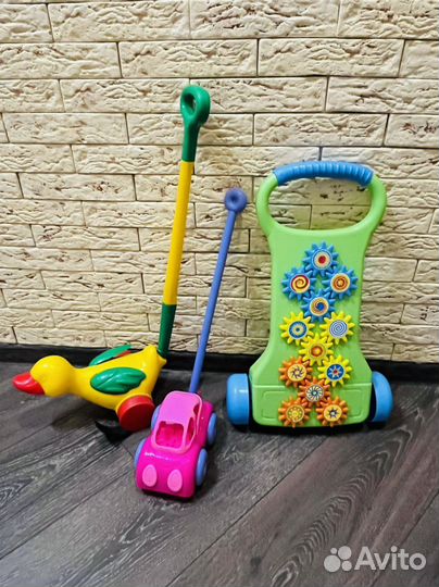 Машинка каталка, утка каталка и ходунки каталка