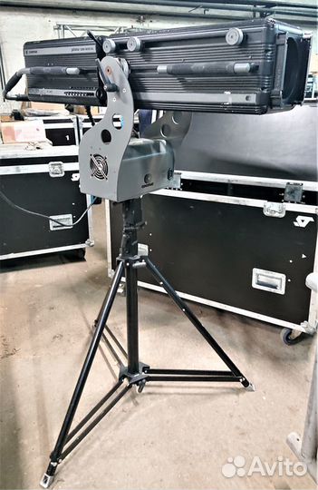 Прожектор следящего света Coemar Pilota 1200/SA