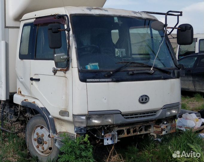 Кабина в сборе Nissan Diesel MK25