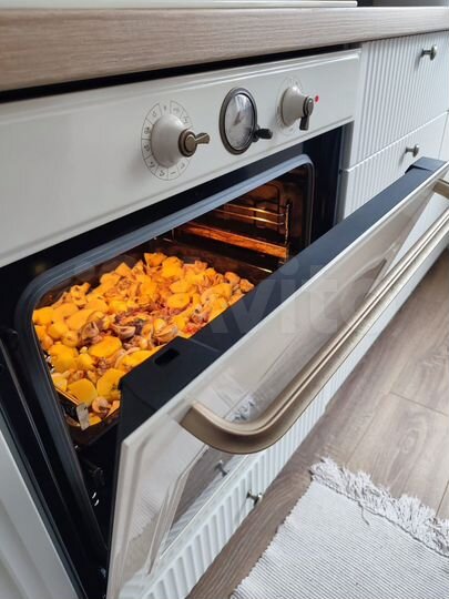 3-к. квартира, 67 м², 1/3 эт.