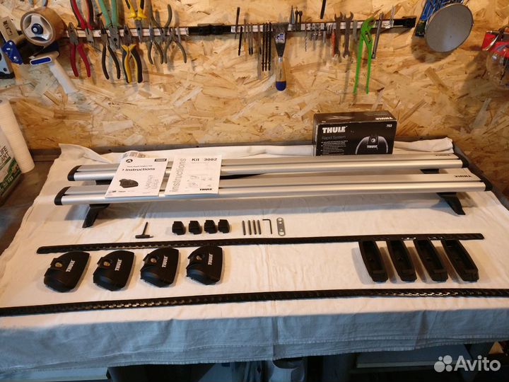 Аэродинамический багажник Thule в штатные места