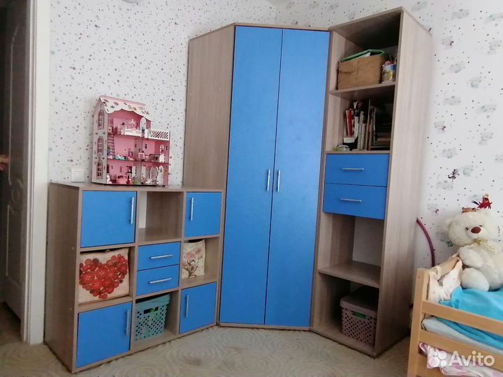 Мебель в детскую комнату