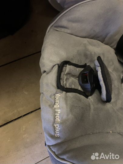 Детское сидение для автомобиля Recaro