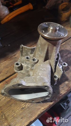 Помпа Mitsubishi 4D56 2,5D