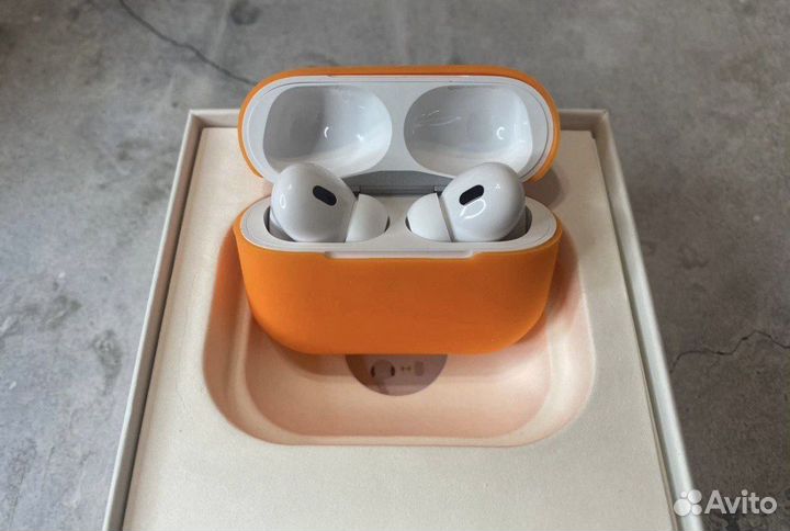 AirPods Pro 2 + Apple Watch Ultra 2