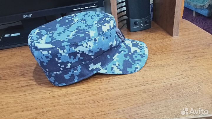 Кепка синий пиксель