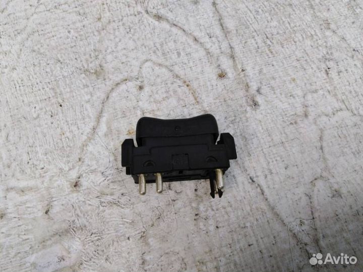 Кнопка стеклоподъемника