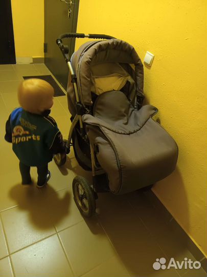 Прогулочная коляска