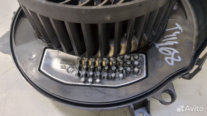 Двигатель отопителя Skoda Octavia (A7), 2018