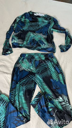 Спортивный костюм женский