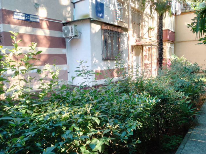 2-к. квартира, 50 м², 1/3 эт.