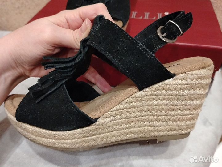 Босоножки на танкетке р. 36