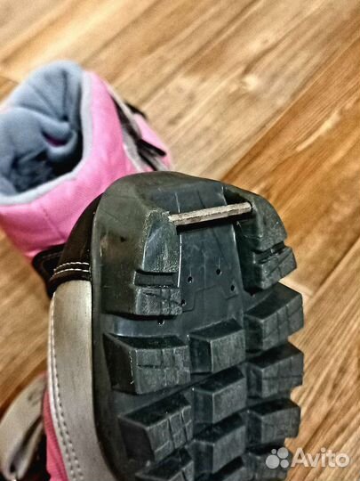Лыжные ботинки 35 размер nnn