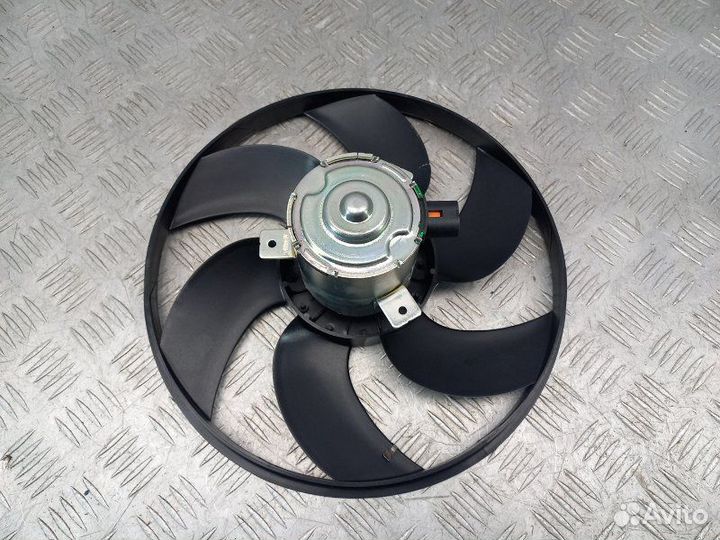 Вентилятор радиатора Renault Logan 1