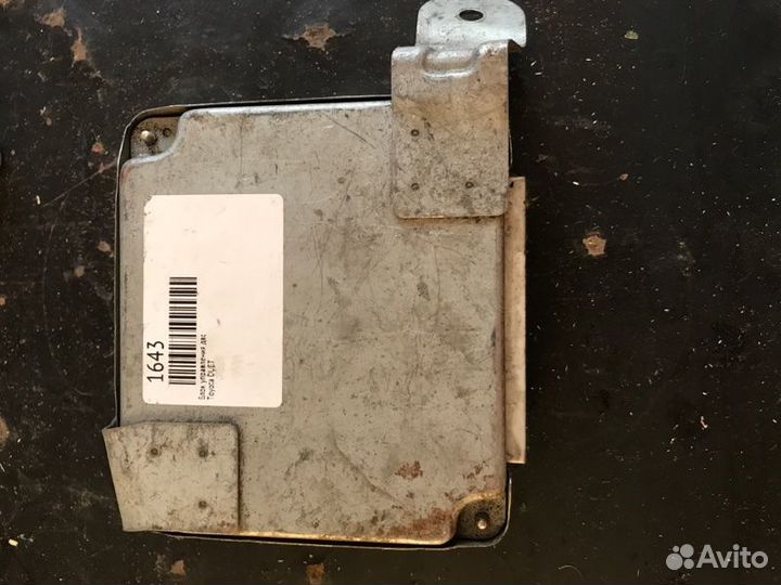 Блок управления двс Toyota Duet