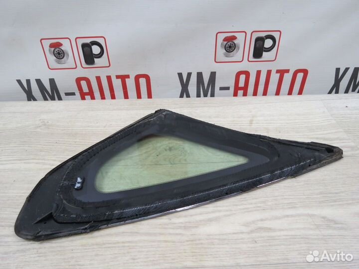 Форточка задняя правая Nissan Almera G15