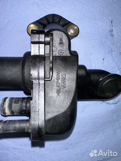 Корпус термостата Land Rover LR073372