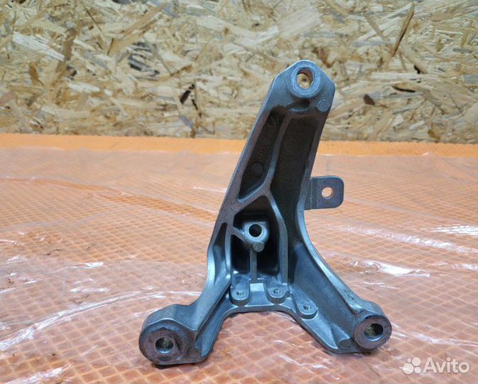 Кронштейн Audi A6 C7 4G cgwb 2012