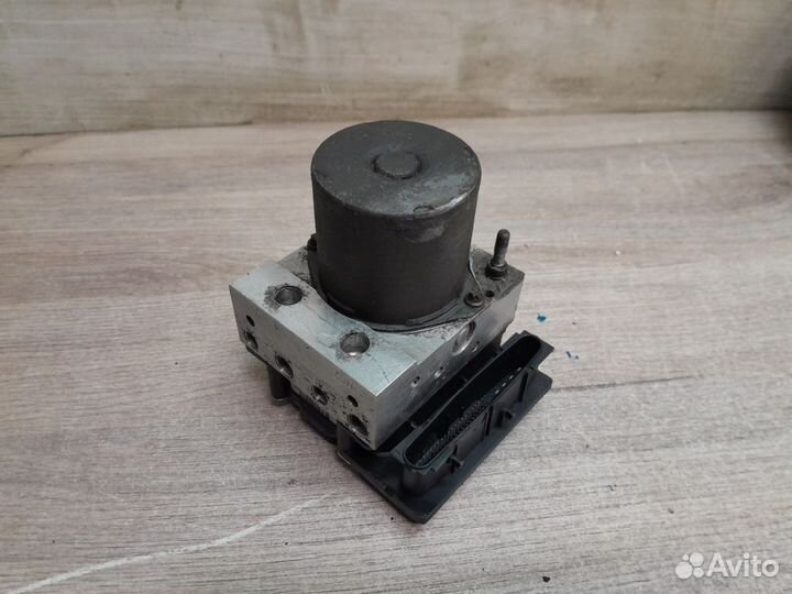 Блок ABS (насос) Citroen C4 I (2004—2014)