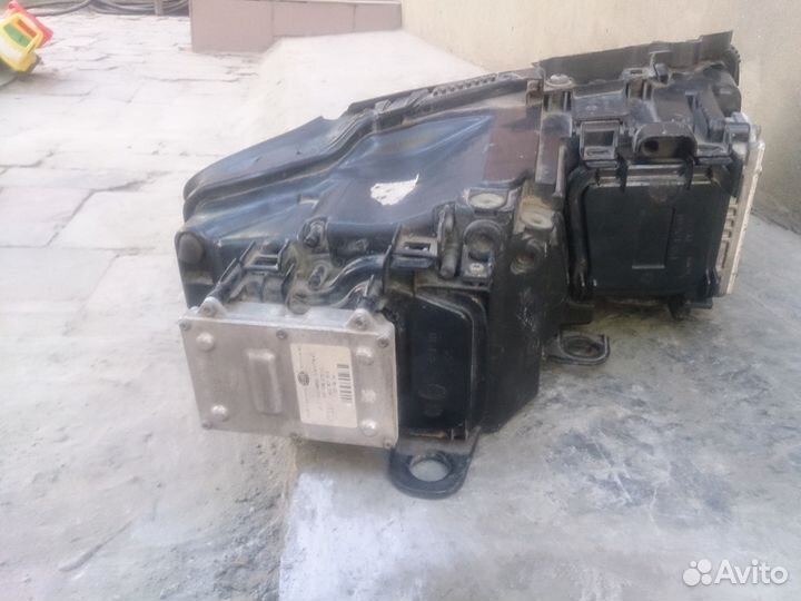 Фара на audi A8 левая 2004 г