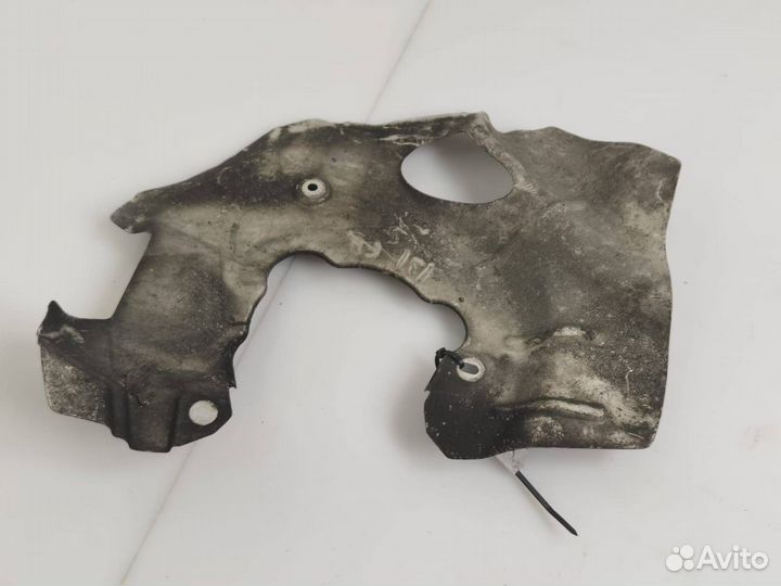 Тормозной щиток правый Alfa Romeo Stelvio 949 2018