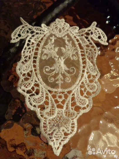 Кружевные аппликации черные и белые