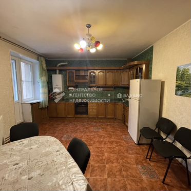 6-к. квартира, 260 м², 5/6 эт.