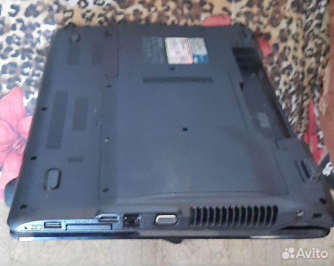 Ноутбук asus на запчасти