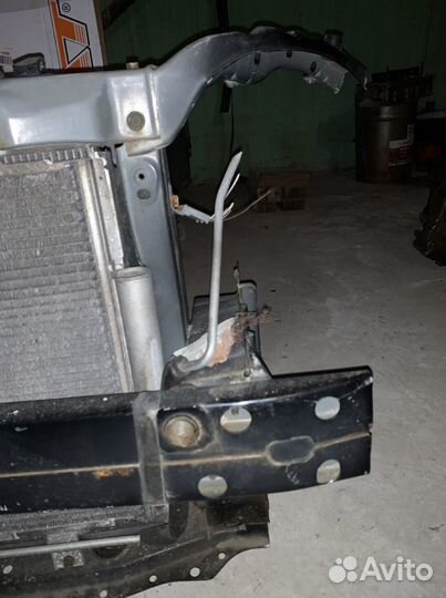 Рамка радиатора Toyota Passo KGC10