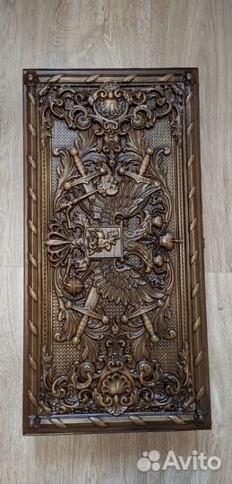 Нарды дубовые. Герб России РФ