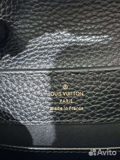 Сумка Louis Vuitton Capucines Mini